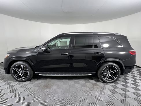 New 2026 Mercedes-Benz GLS 450 4MATIC image 9