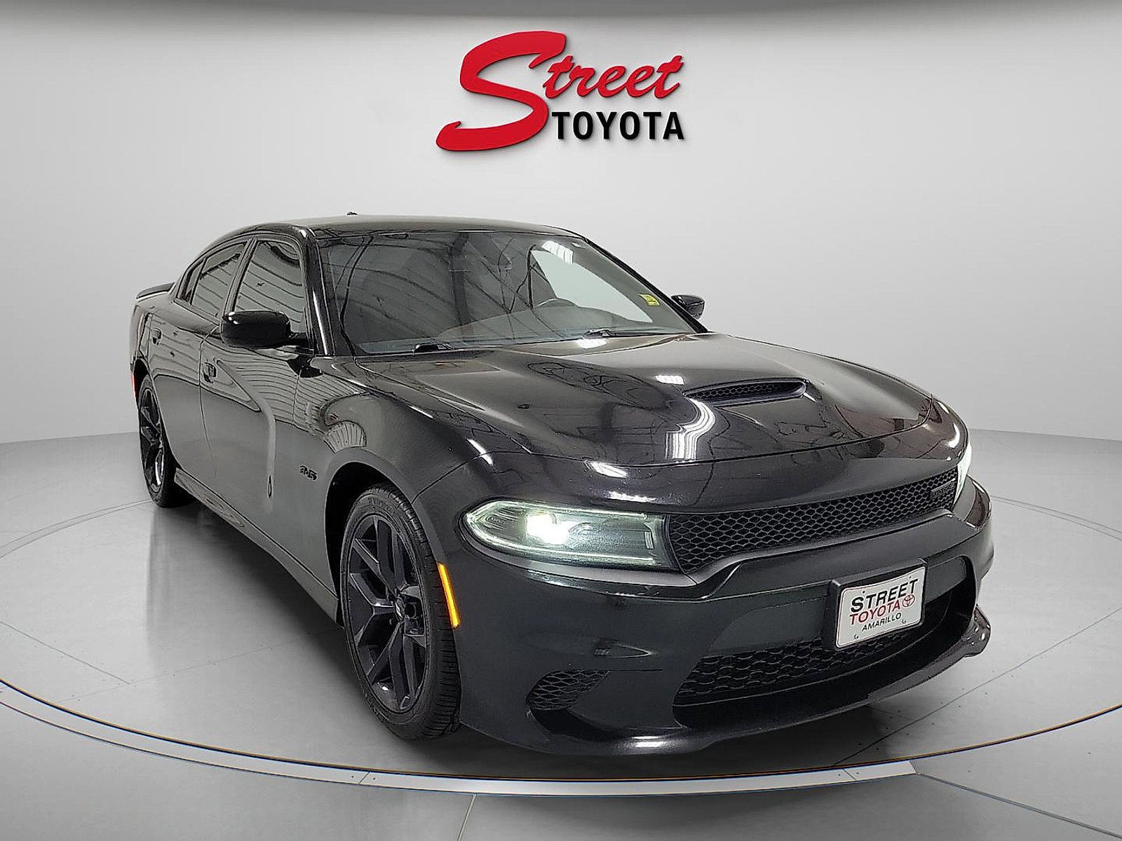 Used 2023 Dodge Charger R/T w/ Blacktop Package RWD image 5