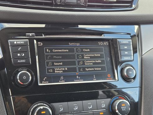 Used 2022 Nissan Rogue Sport S image 7