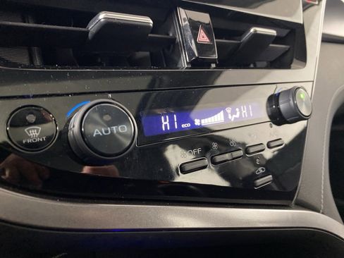 Used 2023 Toyota Camry SE image 24