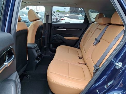 Certified 2024 Kia Seltos SX w/ SX Sunroof Package AWD/4WD image 10