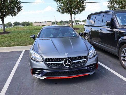 Used 2019 Mercedes-Benz SLC 43 AMG image 3