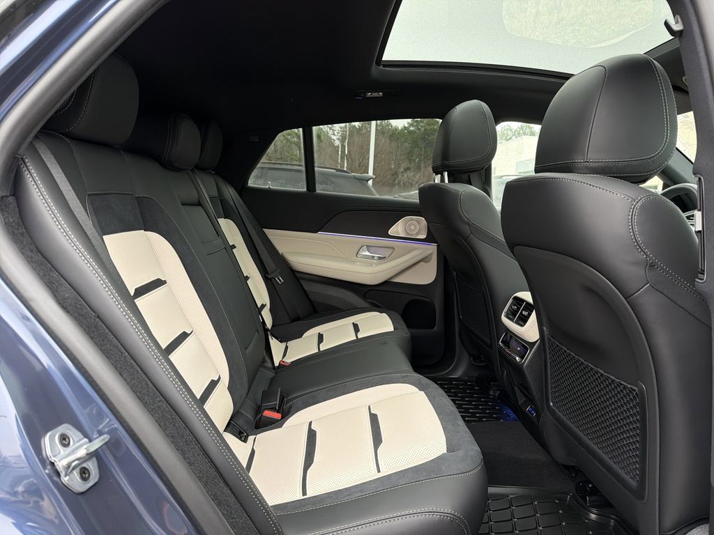 New 2026 Mercedes-Benz GLE 53 AMG 4MATIC Coupe image 17