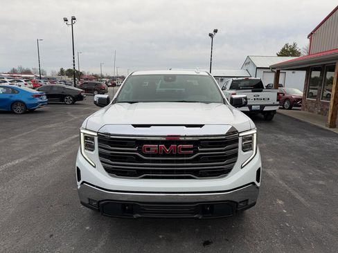 Used 2026 GMC Sierra 1500 SLT image 12
