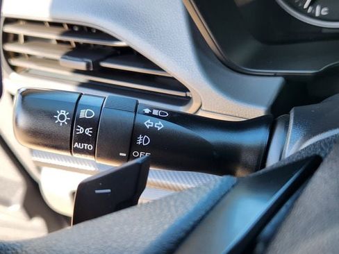 Used 2024 Subaru Crosstrek 2.0i Premium image 20