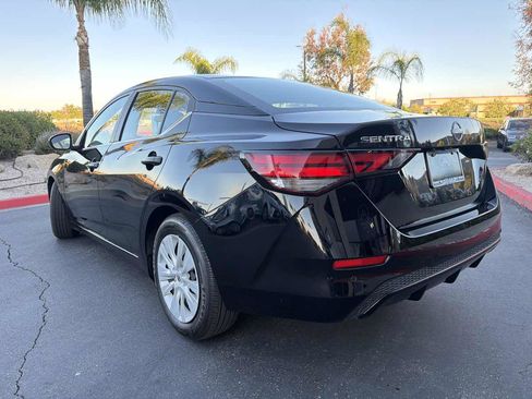 Used 2025 Nissan Sentra S image 14