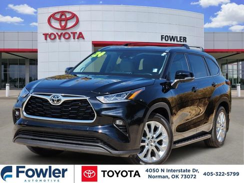 Used 2024 Toyota Highlander Limited AWD/4WD image 1