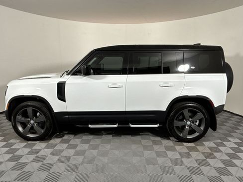 Used 2024 Land Rover Defender 110 SE AWD/4WD image 2