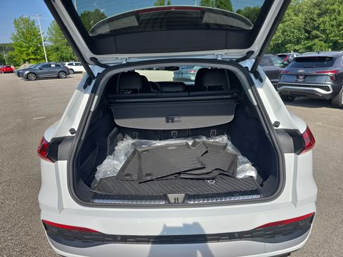 Used 2025 Audi Q5 Premium Plus w/ Premium Plus AWD/4WD image 12