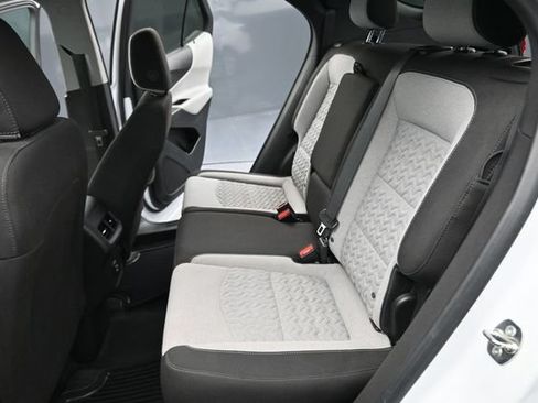 Used 2024 Chevrolet Equinox LS w/ LS Convenience Package FWD image 17