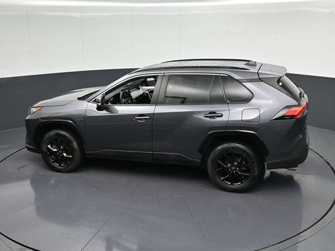 Used 2021 Toyota RAV4 XLE FWD image 27