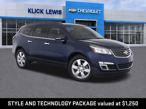 Used 2017 Chevrolet Traverse LT w/ Style and Technology Package FWD image 1