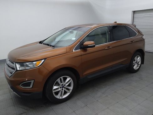 Used 2017 Ford Edge SEL w/ Equipment Group 201A FWD image 2