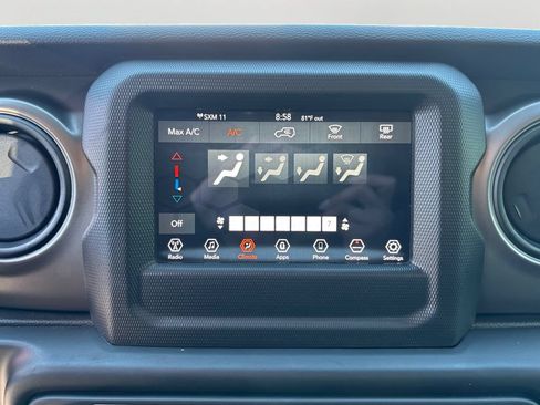 Used 2022 Jeep Wrangler Unlimited Sport AWD/4WD image 22