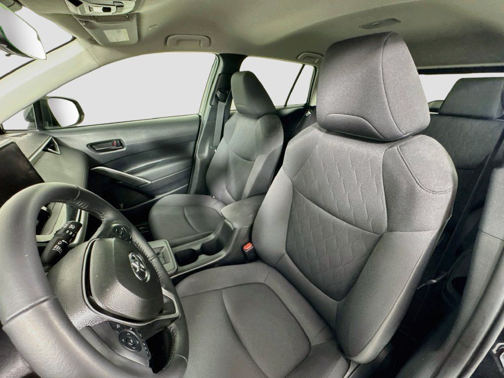 Used 2026 Toyota Corolla Cross LE FWD image 21