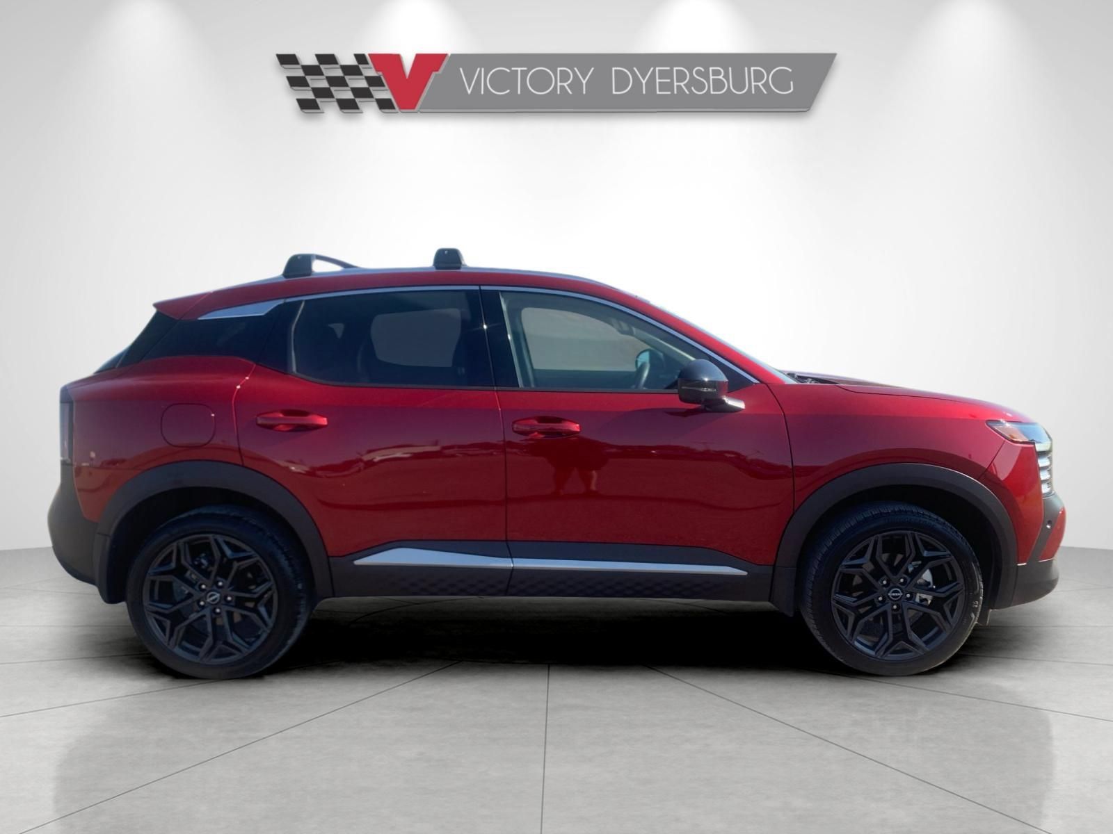Used 2026 Nissan Kicks SR FWD image 3