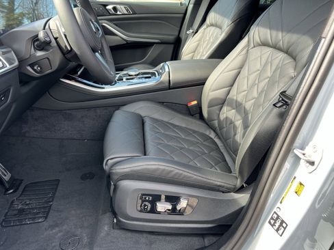 New 2026 BMW X5 xDrive40i w/ M Sport Package image 10