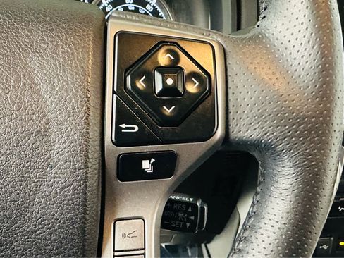 Certified 2022 Toyota 4Runner Limited image 17