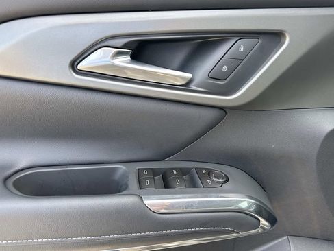 New 2026 Chevrolet Traverse LT FWD image 19