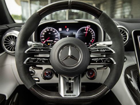 Used 2025 Mercedes-Benz AMG GT 63 S image 35