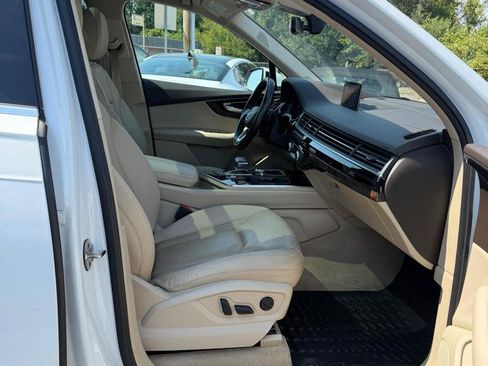 Used 2019 Audi Q7 3.0T Prestige w/ Prestige Package AWD/4WD image 17