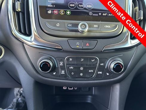 Used 2024 Chevrolet Equinox LT image 12