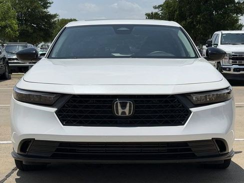 Used 2025 Honda Accord SE image 7