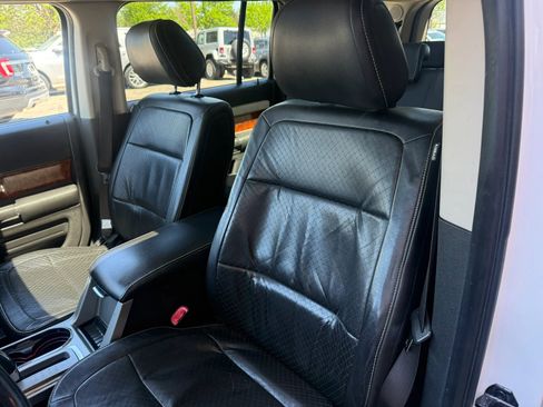 Used 2011 Ford Flex Limited w/ Rapid Spec Order Code AWD/4WD image 15