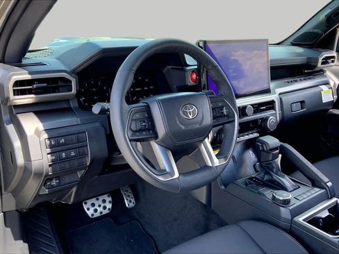 Used 2026 Toyota Tacoma TRD Sport RWD image 17