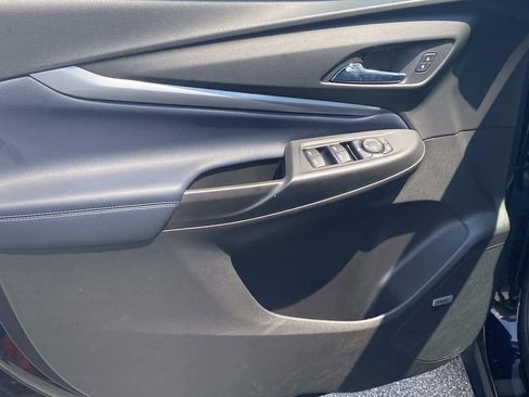 Used 2022 Chevrolet Bolt EUV Premier w/ Sun & Sound Package image 14