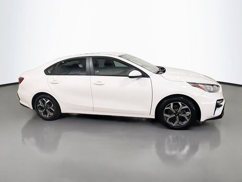 Used 2019 Kia Forte LXS FWD image 10