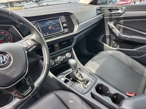 Used 2019 Volkswagen Jetta SE FWD image 8