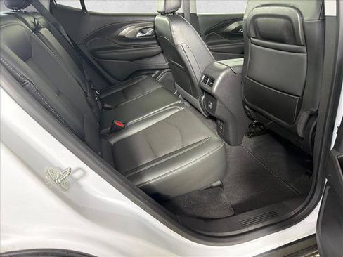 Used 2023 GMC Terrain SLT FWD image 16