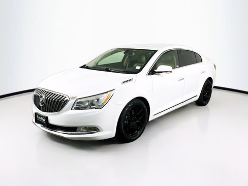 Used 2016 Buick LaCrosse Leather image 3