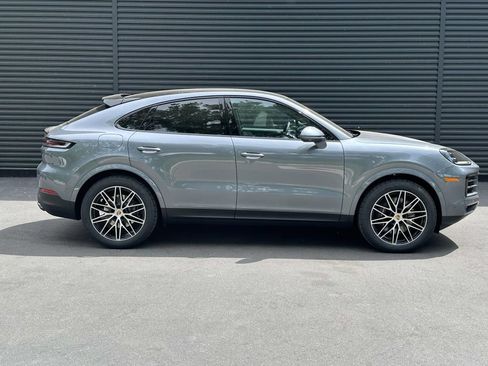 New 2026 Porsche Cayenne Coupe AWD/4WD image 6
