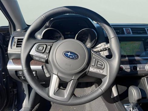 Used 2017 Subaru Outback 2.5i Limited image 18