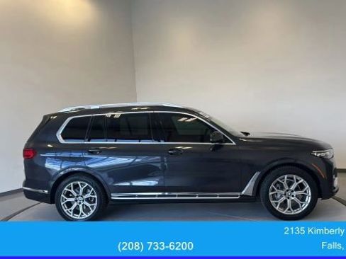 Used 2022 BMW X7 xDrive40i w/ Premium Package AWD/4WD image 19