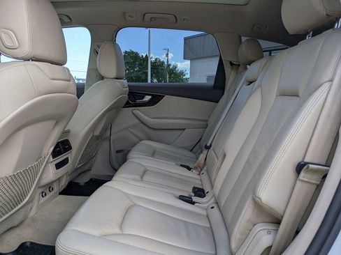 Used 2019 Audi Q7 3.0T Premium Plus w/ Premium Plus Package AWD/4WD image 14