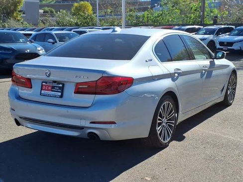 Used 2019 BMW 530e w/ Convenience Package image 4