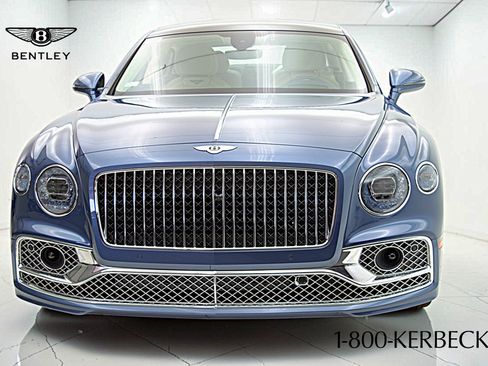 Certified 2022 Bentley Flying Spur Plug-In Hybrid AWD/4WD image 19