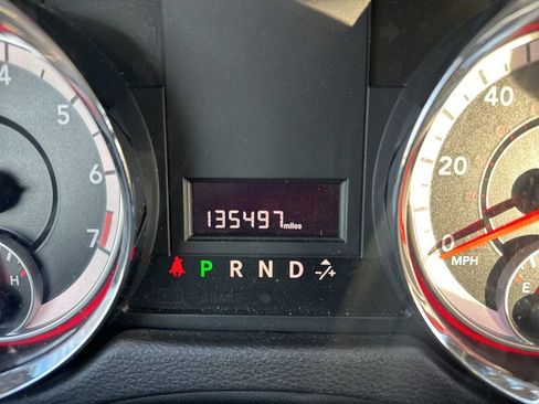 Used 2014 Dodge Grand Caravan SXT w/ UConnect Hands-Free Group image 26