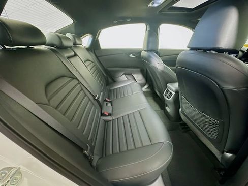 Used 2024 Kia Forte GT-Line w/ GT-Line Premium Package image 29