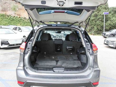 Used 2020 Nissan Rogue S image 25