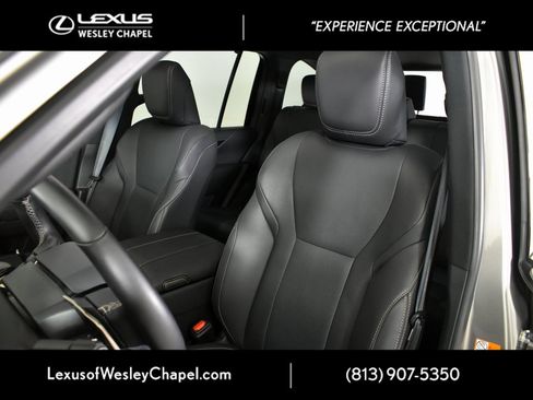 Used 2024 Lexus LX 600 4WD w/ Luxury Package image 22