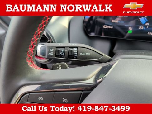Used 2025 Chevrolet Equinox EV RS FWD image 20