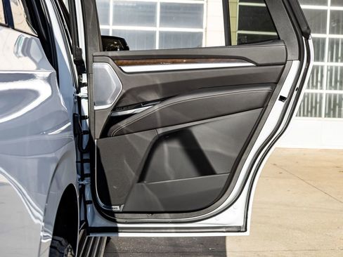 Used 2026 Cadillac Escalade Platinum Sport w/ LPO, Floor Liner Package image 38