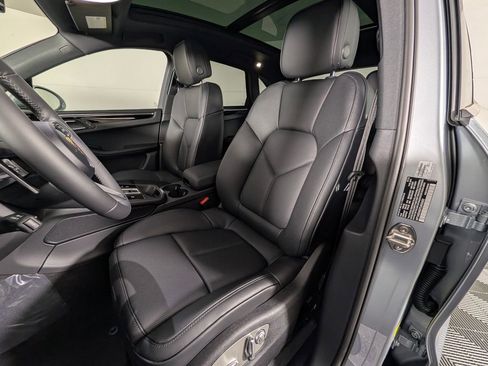 New 2026 Porsche Macan S image 5