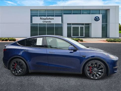 Used 2022 Tesla Model Y Performance AWD/4WD image 3