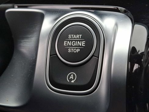 Used 2026 Mercedes-Benz GLB 250 4MATIC image 19