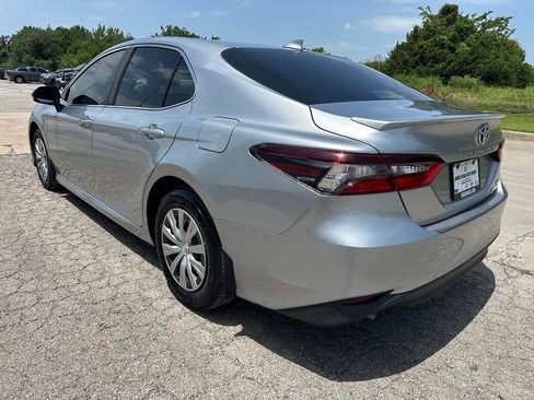 Used 2023 Toyota Camry LE FWD image 7